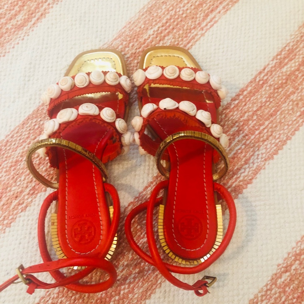 Tory Burch Sinclair seashell sandals 🐚 - Picture 8 of 8